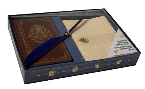 Harry Potter: Hogwarts School of Witchcraft and Wizardry Desktop Stationary Set